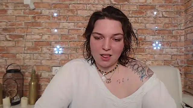 Snapshot of Amelia_Kiss_ chatting on 03/23/25, 03:43 Amelia Kiss online show from 03/23/25, 03:43