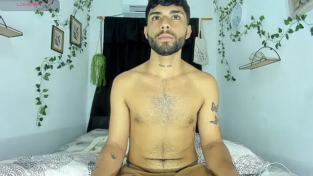 Snapshot of Alex_BigDickkk chatting on 09/29/25, 10:14 Alex BigDickkk online show from 09/29/25, 10:14