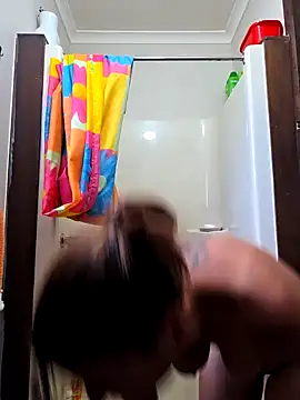 Snapshot of Pussy69Kat chatting on 10/27/25, 12:04 Pussy69Kat online show from 10/27/25, 12:04