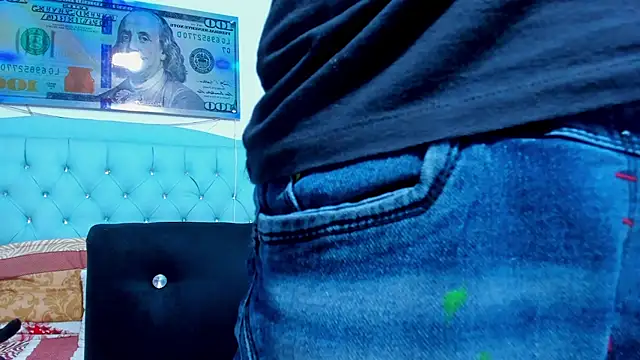 Bad Couple 1 online show from 10/31/25, 01:50