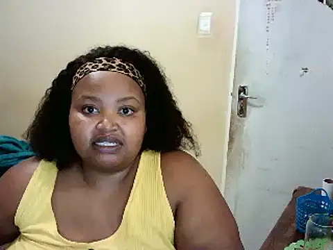 Snapshot of HOTBIGMELONSxx chatting on 01/17/25, 07:38 HOTBIGMELONSxx online show from 01/17/25, 07:38