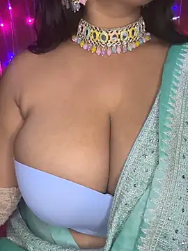 Snapshot of Playful__Princess chatting on 01/31/25, 11:24 Playful Princess online show from 01/31/25, 11:24