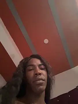 Snapshot of Richchocolatesweet_ chatting on 09/14/25, 12:37 Richchocolatesweet online show from 09/14/25, 12:37