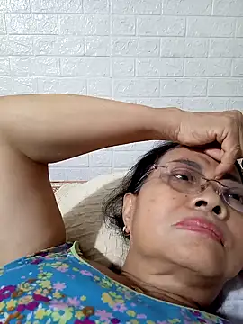 Snapshot of Hotestlove chatting on 10/07/25, 01:52 Hotestlove online show from 10/07/25, 01:52