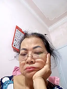 Snapshot of Hotestlove chatting on 10/16/25, 10:38 Hotestlove online show from 10/16/25, 10:38