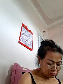 Snapshot of Hotestlove chatting on 10/26/25, 04:07 Hotestlove online show from 10/26/25, 04:07