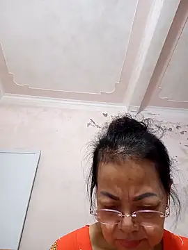 Snapshot of Hotestlove chatting on 10/26/25, 11:31 Hotestlove online show from 10/26/25, 11:31