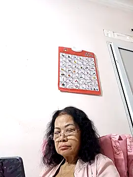 Snapshot of Hotestlove chatting on 11/05/25, 12:38 Hotestlove online show from 11/05/25, 12:38