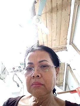 Snapshot of Hotestlove chatting on 11/11/25, 12:21 Hotestlove online show from 11/11/25, 12:21