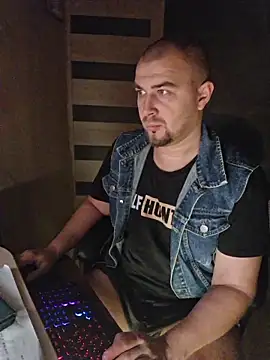 Foxyshaved online show from 10/30/25, 04:36