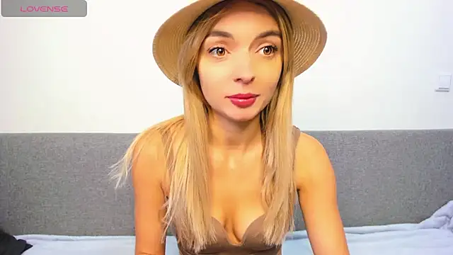  ellen meow  online show from 03/01/25, 10:34