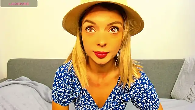  ellen meow  online show from 10/17/25, 08:22