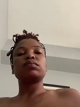 slimcateee online show from 02/17/25, 07:58