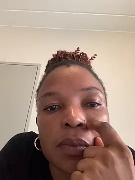 slimcateee online show from 02/25/25, 10:37