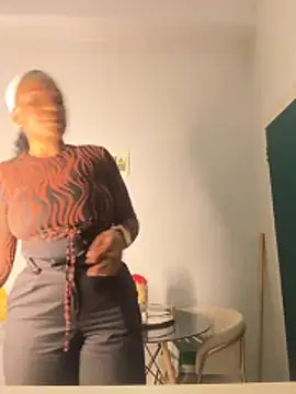 slimcateee online show from 10/19/25, 08:31