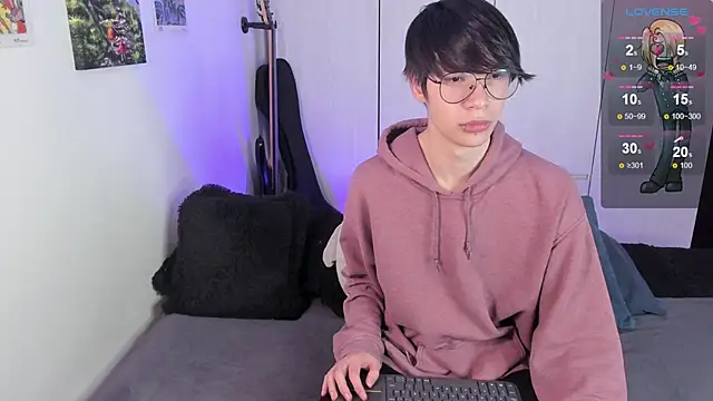 Snapshot of Aventure_Twinks chatting on 01/07/25, 05:12 Aventure Twinks online show from 01/07/25, 05:12