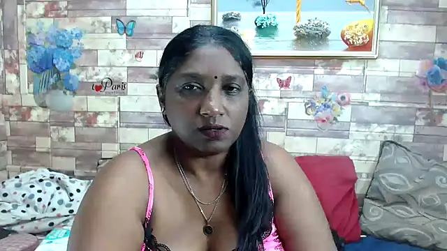 Snapshot of Indian_tracy chatting on 10/15/25, 10:32 Indian tracy online show from 10/15/25, 10:32