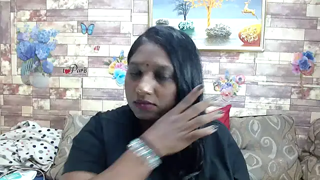 Snapshot of Indian_tracy chatting on 10/28/25, 11:58 Indian tracy online show from 10/28/25, 11:58