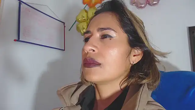 fantasty nylon online show from 12/07/24, 12:30