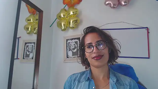 fantasty nylon online show from 02/08/25, 08:10