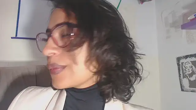 fantasty nylon online show from 11/04/25, 11:42