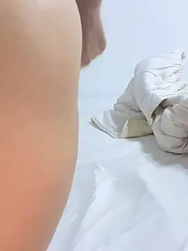 Snapshot of Isabellafantazy chatting on 02/19/25, 05:38 Isabellafantazy online show from 02/19/25, 05:38