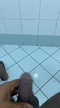 Snapshot of SLhotman chatting on 03/17/25, 08:29 SLhotman online show from 03/17/25, 08:29