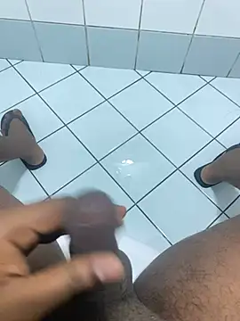 Snapshot of SLhotman chatting on 03/21/25, 08:08 SLhotman online show from 03/21/25, 08:08