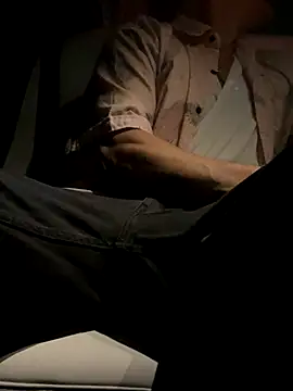 RoodoggXL online show from 11/15/25, 02:09