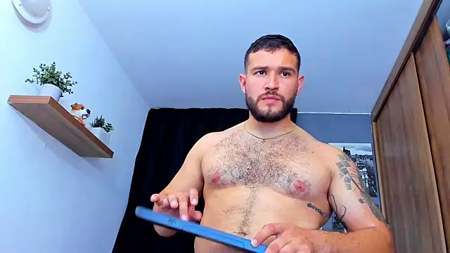 Snapshot of AndrewDiaz chatting on 10/27/25, 05:22 AndrewDiaz online show from 10/27/25, 05:22