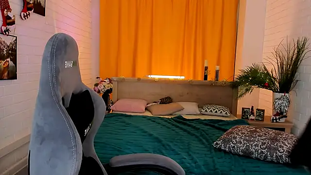 KimberlyMaran online show from 12/29/24, 04:40