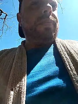 Snapshot of OFICINA_Simas-Turbo chatting on 09/24/25, 01:47 OFICINA Simas-Turbo online show from 09/24/25, 01:47