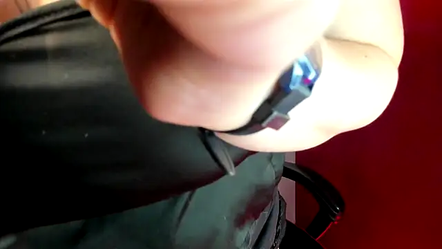 Andrefoxx  online show from 10/27/25, 04:05