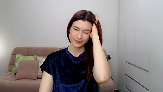 Snapshot of AliciaNewell chatting on 11/05/25, 08:47 AliciaNewell online show from 11/05/25, 08:47