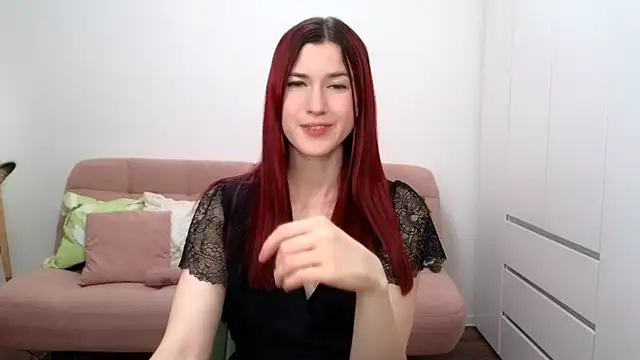 Snapshot of AliciaNewell chatting on 11/07/25, 05:24 AliciaNewell online show from 11/07/25, 05:24