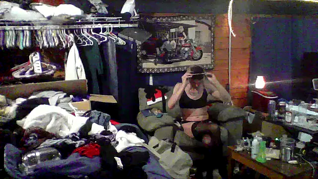 Snapshot of Brooke-lynn chatting on 01/13/25, 02:07 Brooke-lynn online show from 01/13/25, 02:07
