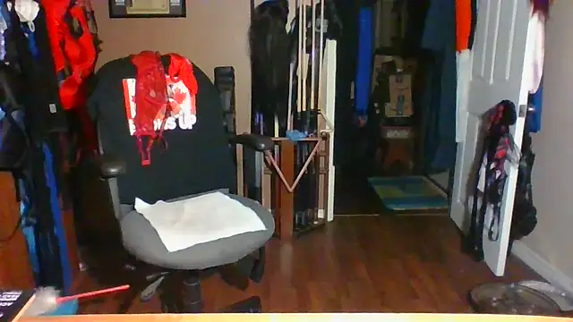 Daremeknot online show from 09/24/25, 09:23