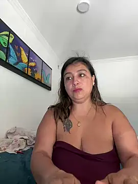 Snapshot of MrsFoucher chatting on 01/22/25, 01:42 MrsFoucher online show from 01/22/25, 01:42