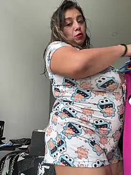 Snapshot of MrsFoucher chatting on 02/14/25, 09:10 MrsFoucher online show from 02/14/25, 09:10