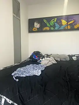 Snapshot of MrsFoucher chatting on 03/09/25, 10:52 MrsFoucher online show from 03/09/25, 10:52