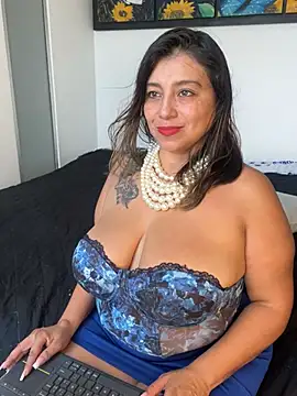 Snapshot of MrsFoucher chatting on 03/20/25, 01:15 MrsFoucher online show from 03/20/25, 01:15