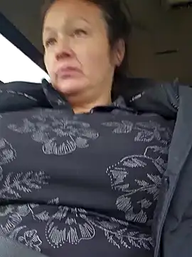 sweetkitty111 online show from 12/18/24, 07:08