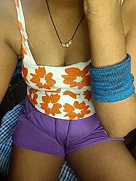 Snapshot of Telugu_ammayi_pooja chatting on 09/15/25, 05:13 Telugu ammayi pooja online show from 09/15/25, 05:13