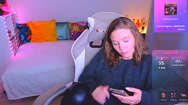 Karen morris online show from 12/15/24, 03:31