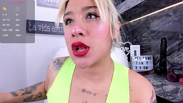 miss danika online show from 01/14/25, 11:10