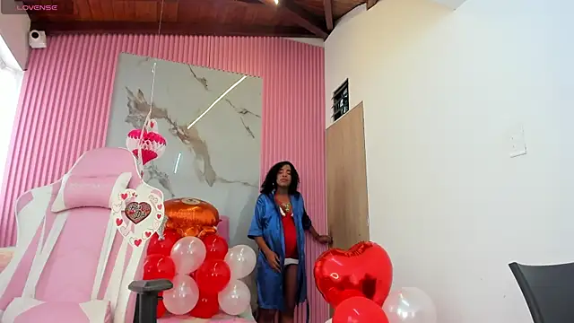 lia 16 online show from 02/14/25, 06:40