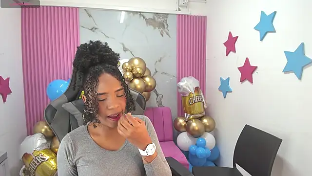 lia 16 online show from 09/20/25, 10:49