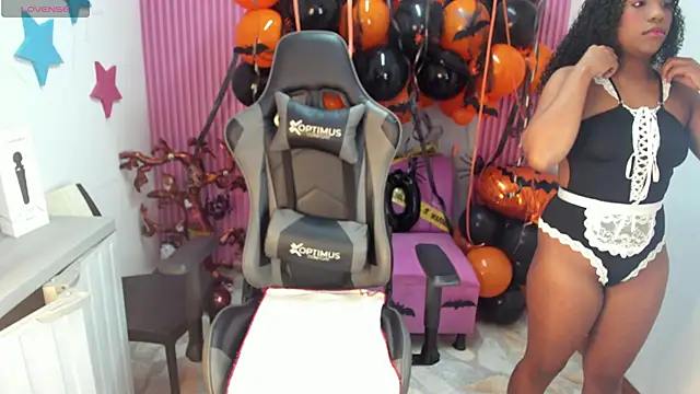 lia 16 online show from 10/25/25, 11:07