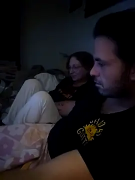 Snapshot of pumpitup123 chatting on 11/04/25, 05:50 pumpitup123 online show from 11/04/25, 05:50