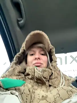 LikaCat online show from 10/11/25, 03:50